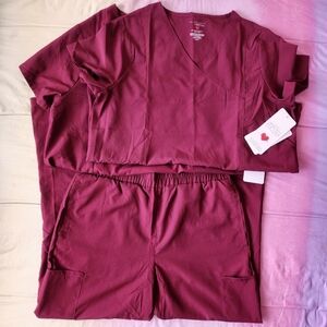 Burgundy New York Laundry +MEDics Scrubs Set (2 Shirts Size L + 1 Pants Size M)